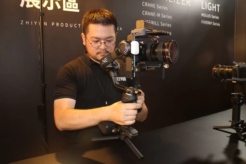 影像創作者再添利器　智雲新款穩定器 CRANE4、新世代燈光 G200 台灣正式開賣