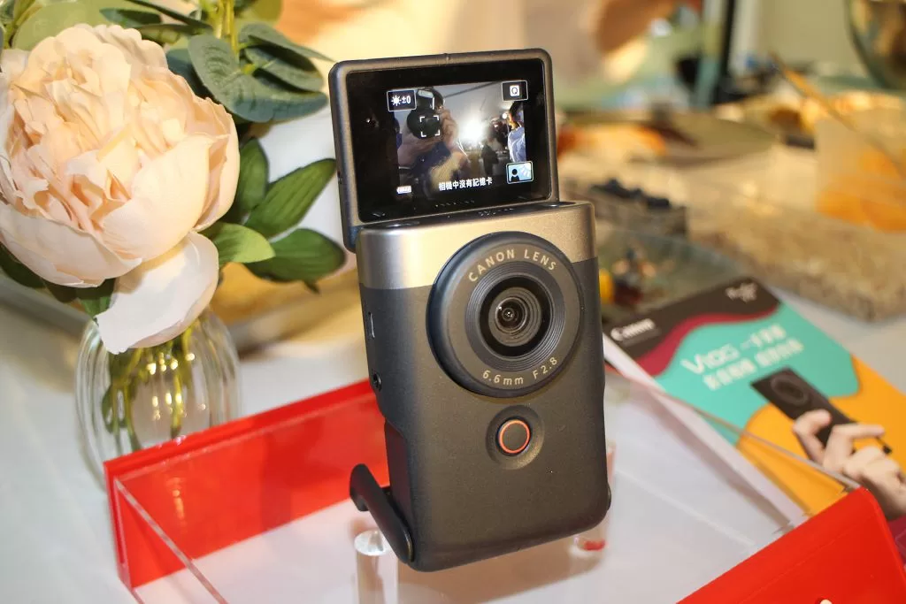 瞄準直播、視訊、短影音 創作需求　輕巧 VLOG 影音相機 Canon PowerShot V10 在台上市