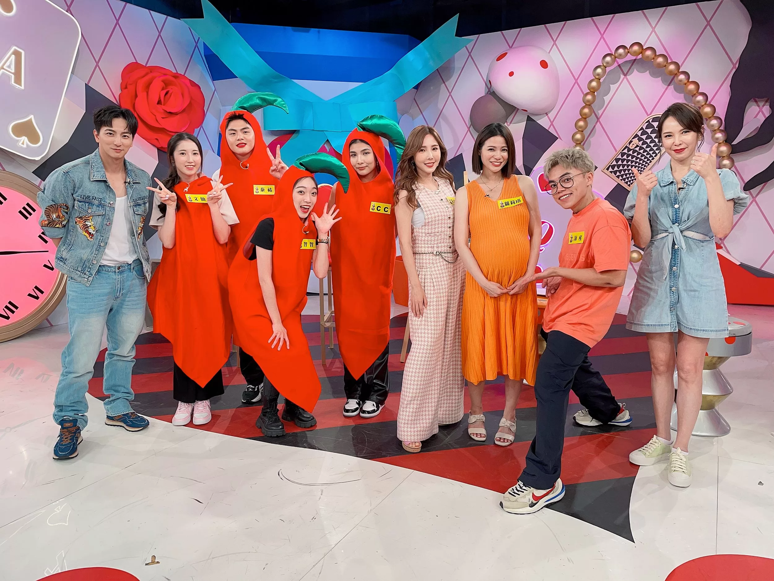 《大學生》女星補習遇狼師　喬衣偷摸：可以親一下嗎？