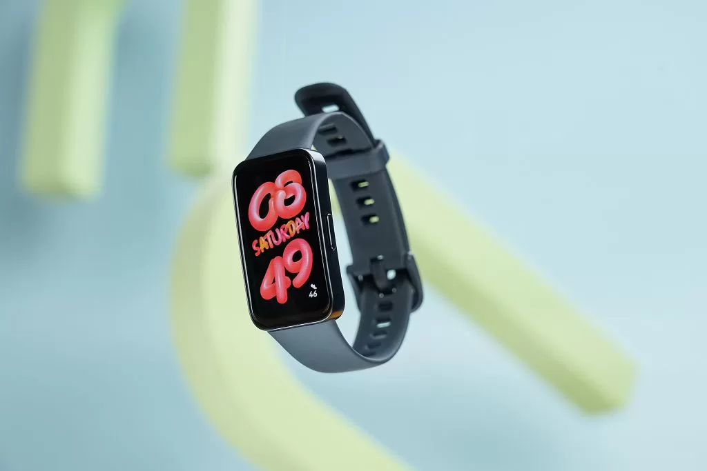 輕薄設計再升級　華為新款智慧手環 HUAWEI Band 8 在台亮相