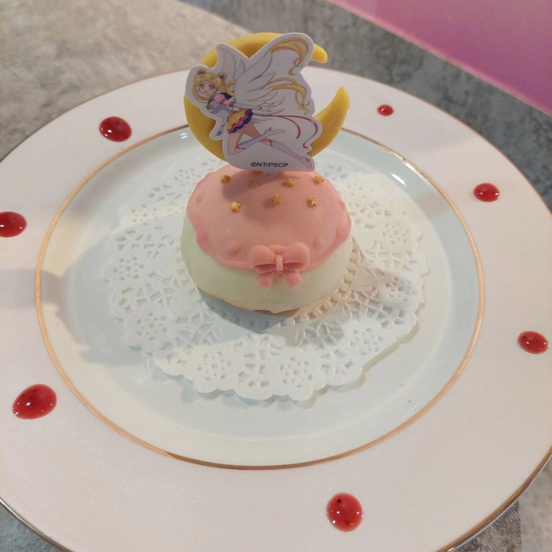 <div>《劇場版美少女戰士 Cosmos》shop&café 期間限定店8/4-11/5@武昌誠品，與水手戰士們來個下午茶約會！</div>