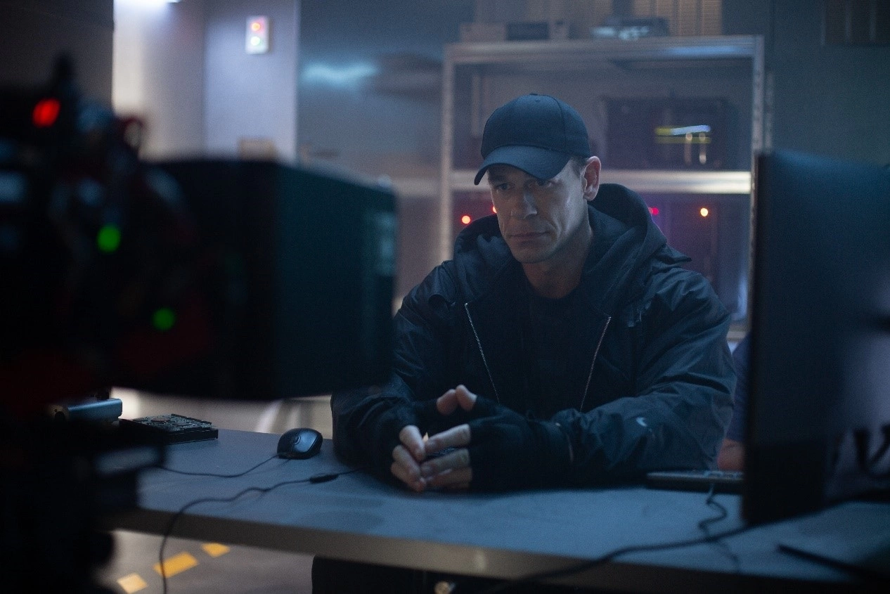 《鬥陣特攻 2》邀請 WWE巨星 John Cena 預告新賽季，公開「智械入侵」動畫影片