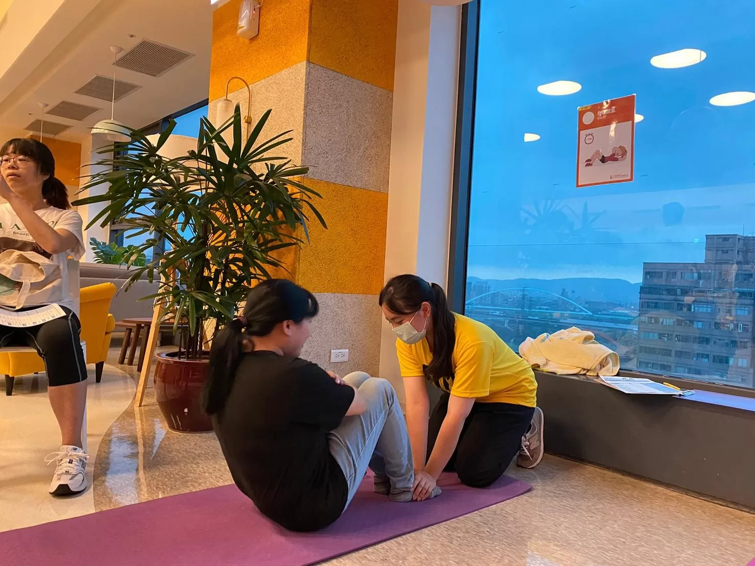 體適能⾏動檢測站 10分鐘找到健康對策