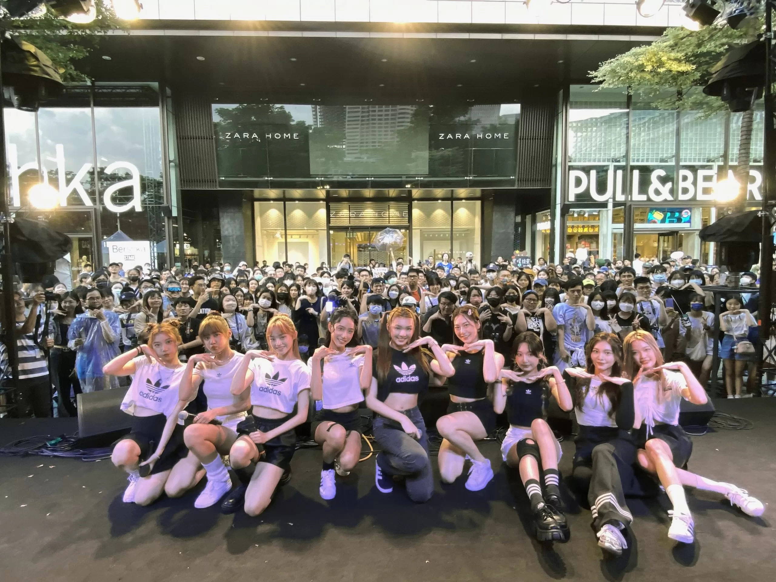 「黑曜精靈」逆襲成功！導師艾薇登場氣勢爆棚