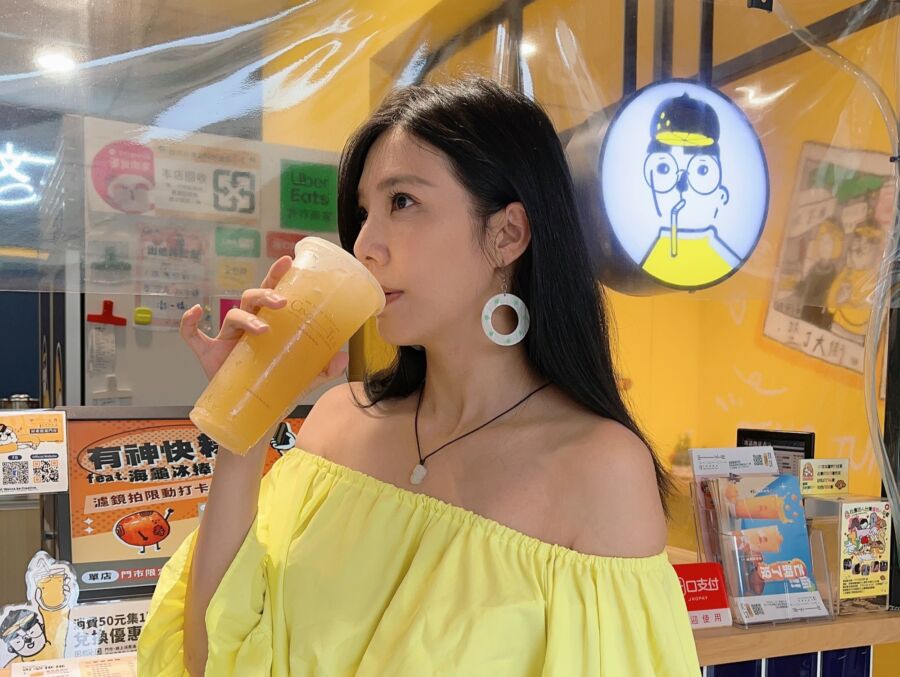 葉華擔任甲文青一日店長 客人提出無理要求：快罵我！