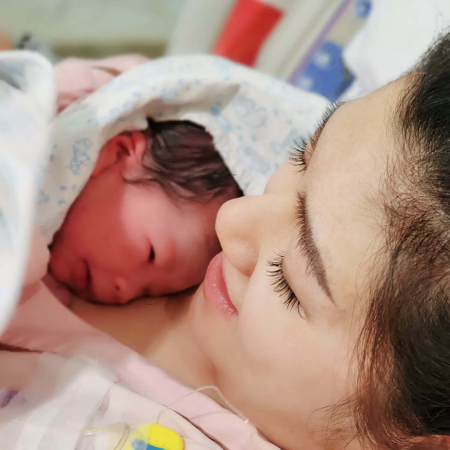 恭喜！Selina生了　曝小腰果肺積水「住了幾天保溫箱」
