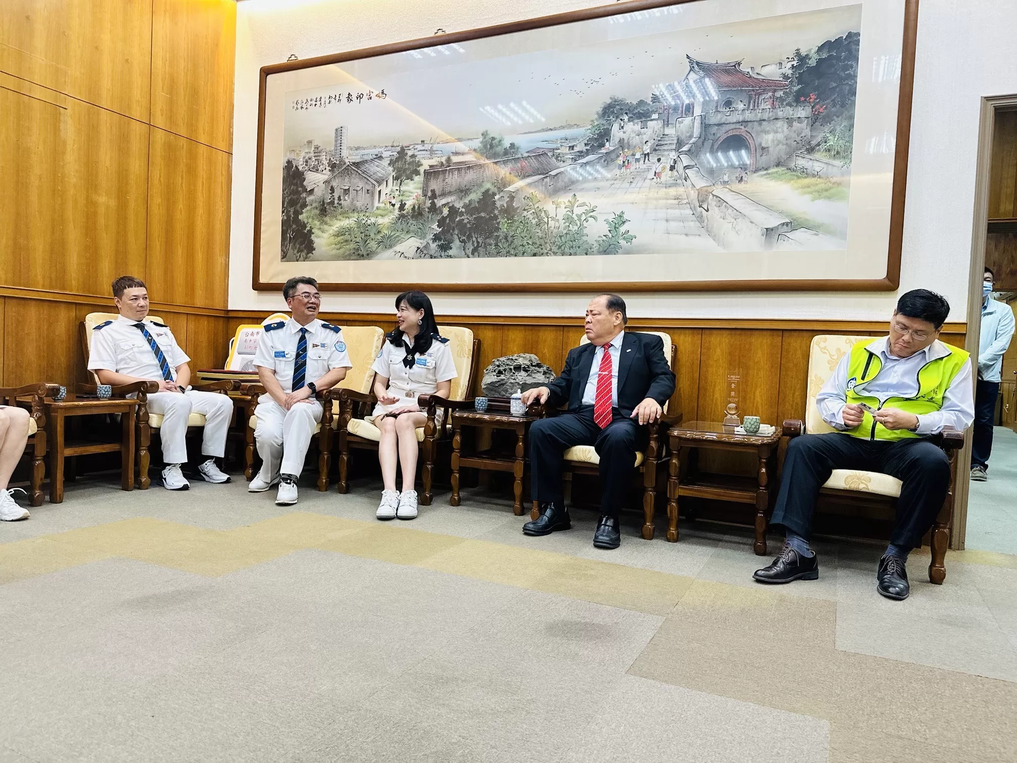 陳慧娟與IYFR國際扶輪台南安平南十字星帆艇艦隊一起「捐贈澎湖七美衛生所冷氣設備」提升離島居民就醫環境！