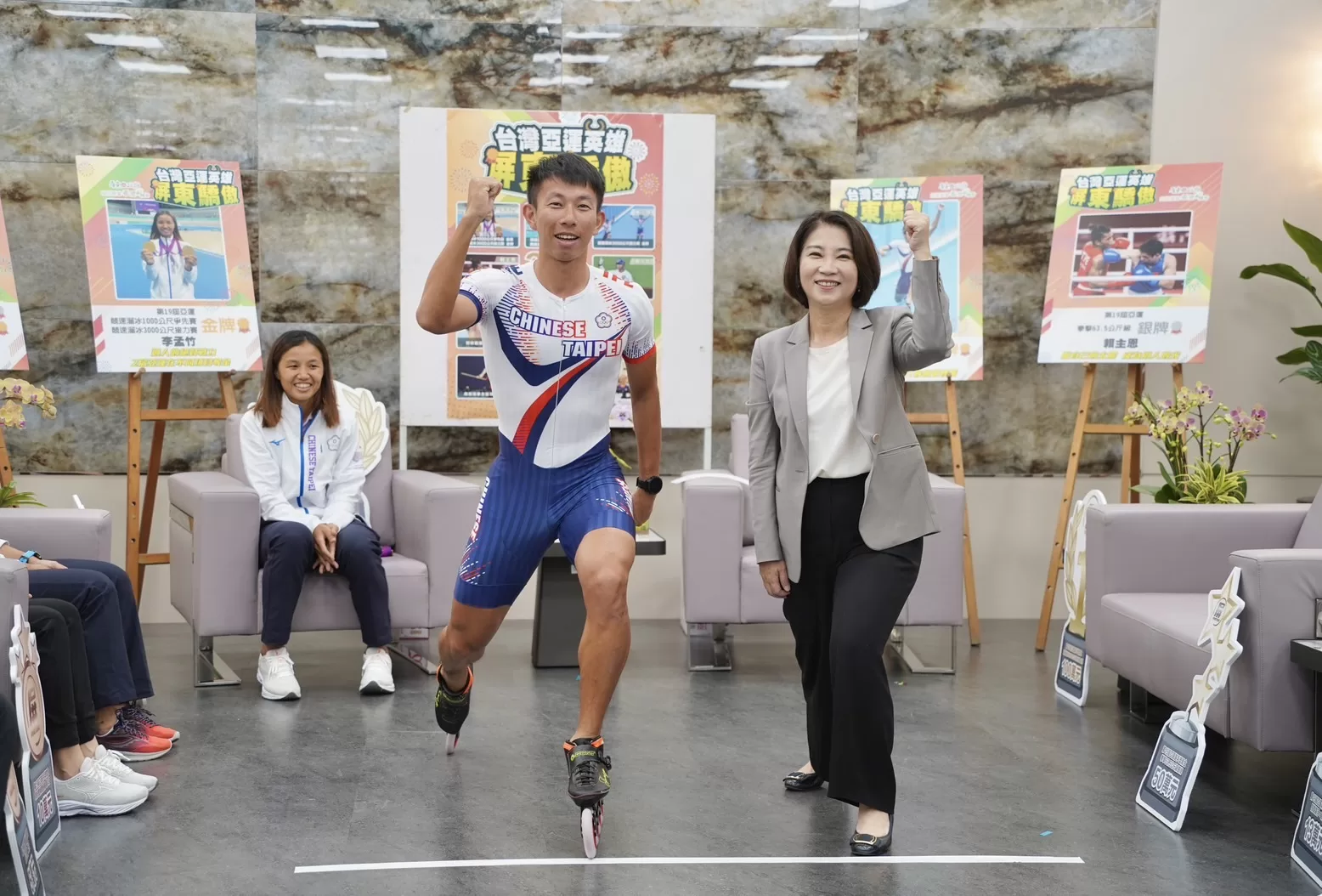 周春米接見亞運選手 大讚屏東之光 周春米接見亞運選手 大讚屏東之光
