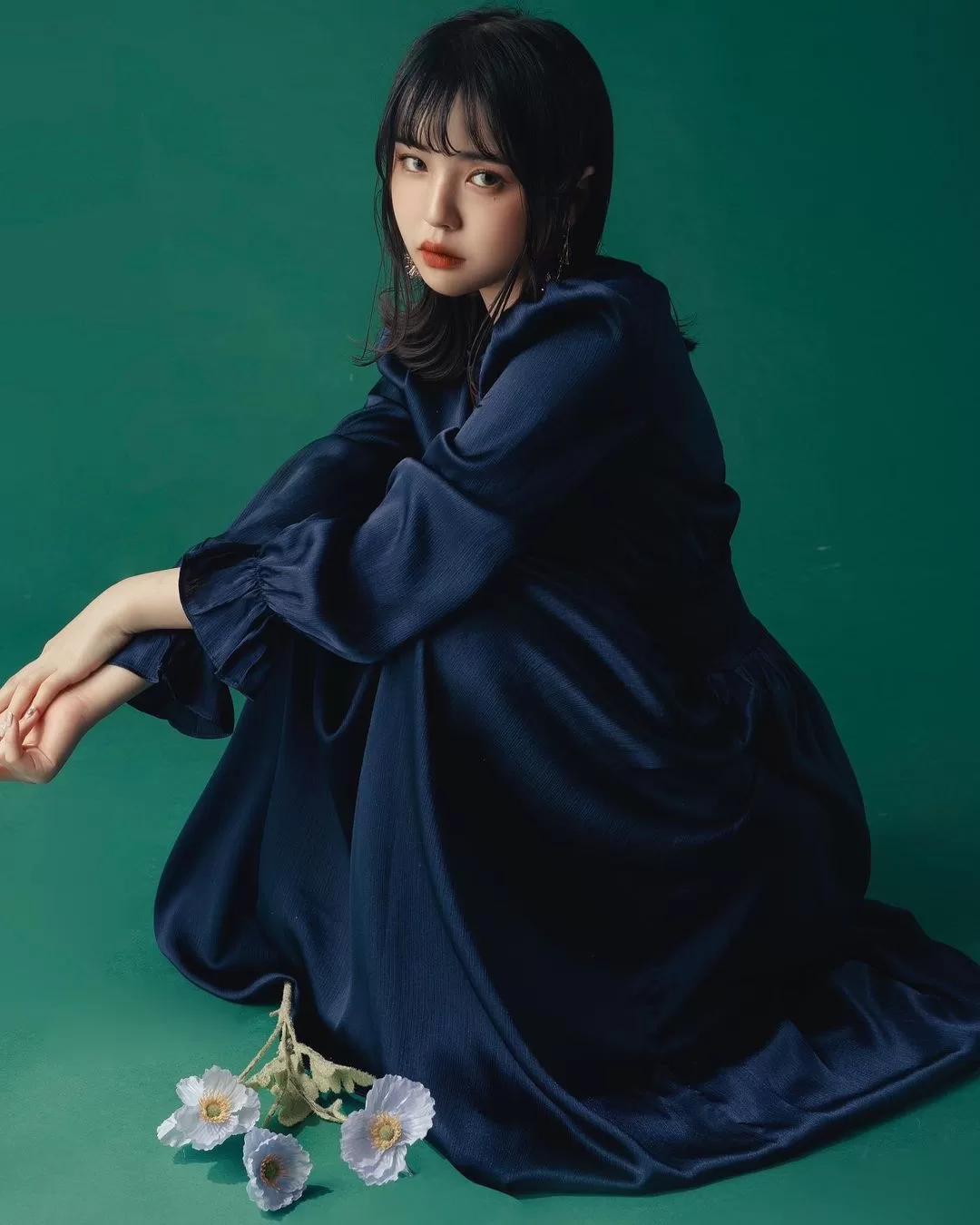 人氣美妝網紅「莓」曝分享初衷　透過打扮找到自信