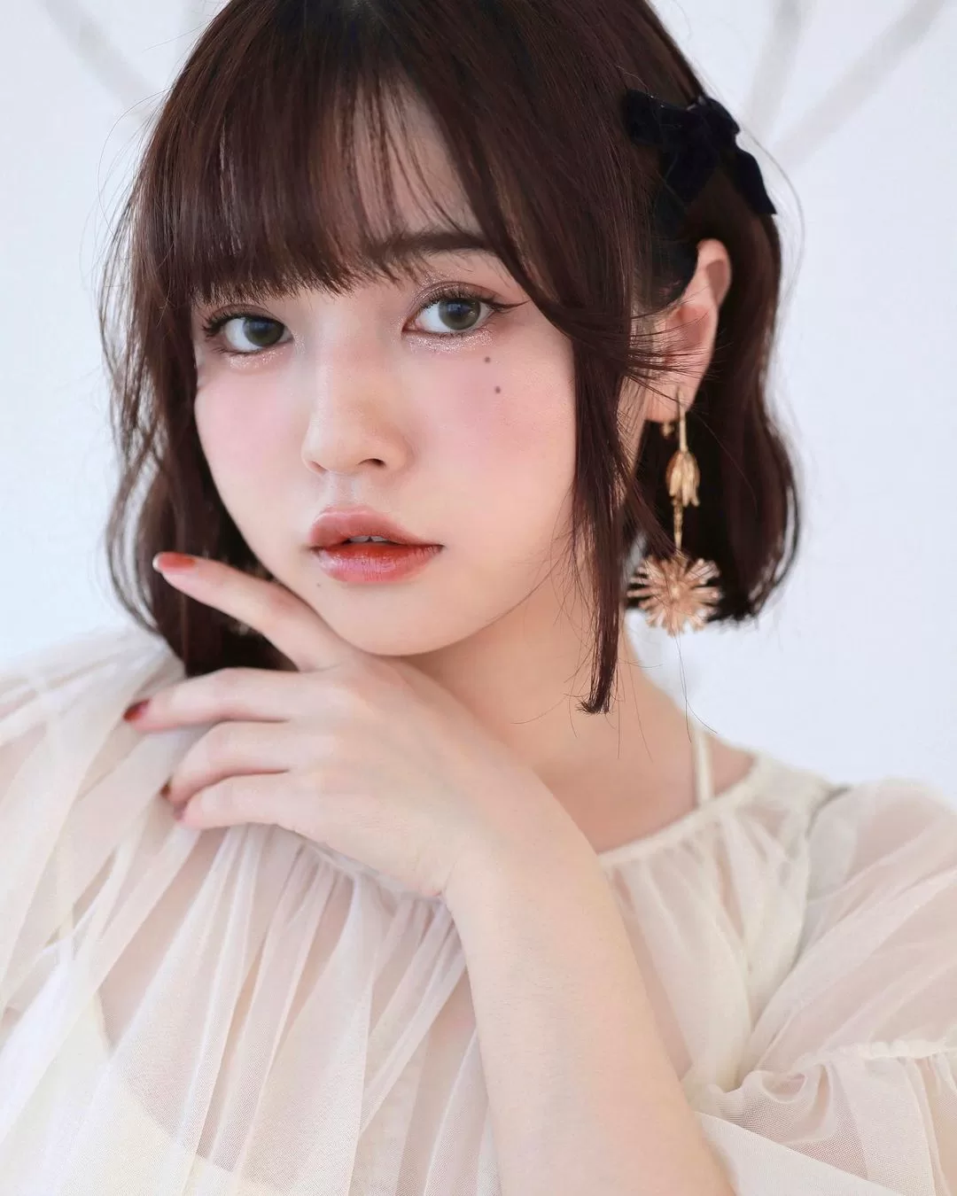 人氣美妝網紅「莓」曝分享初衷　透過打扮找到自信