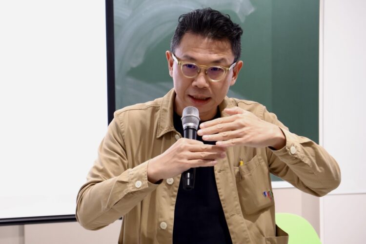 清大洪嘉駿老師「管理與科技專題」課程出奇招 讓學生成拆題專家