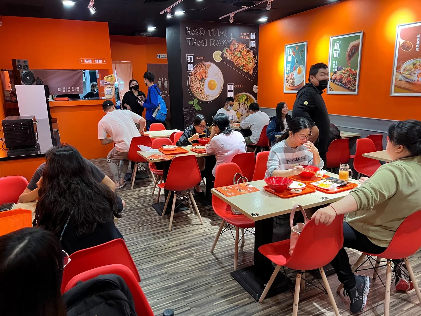 新竹泰式餐廳打造平價料理 買一送一引發饕客搶購！