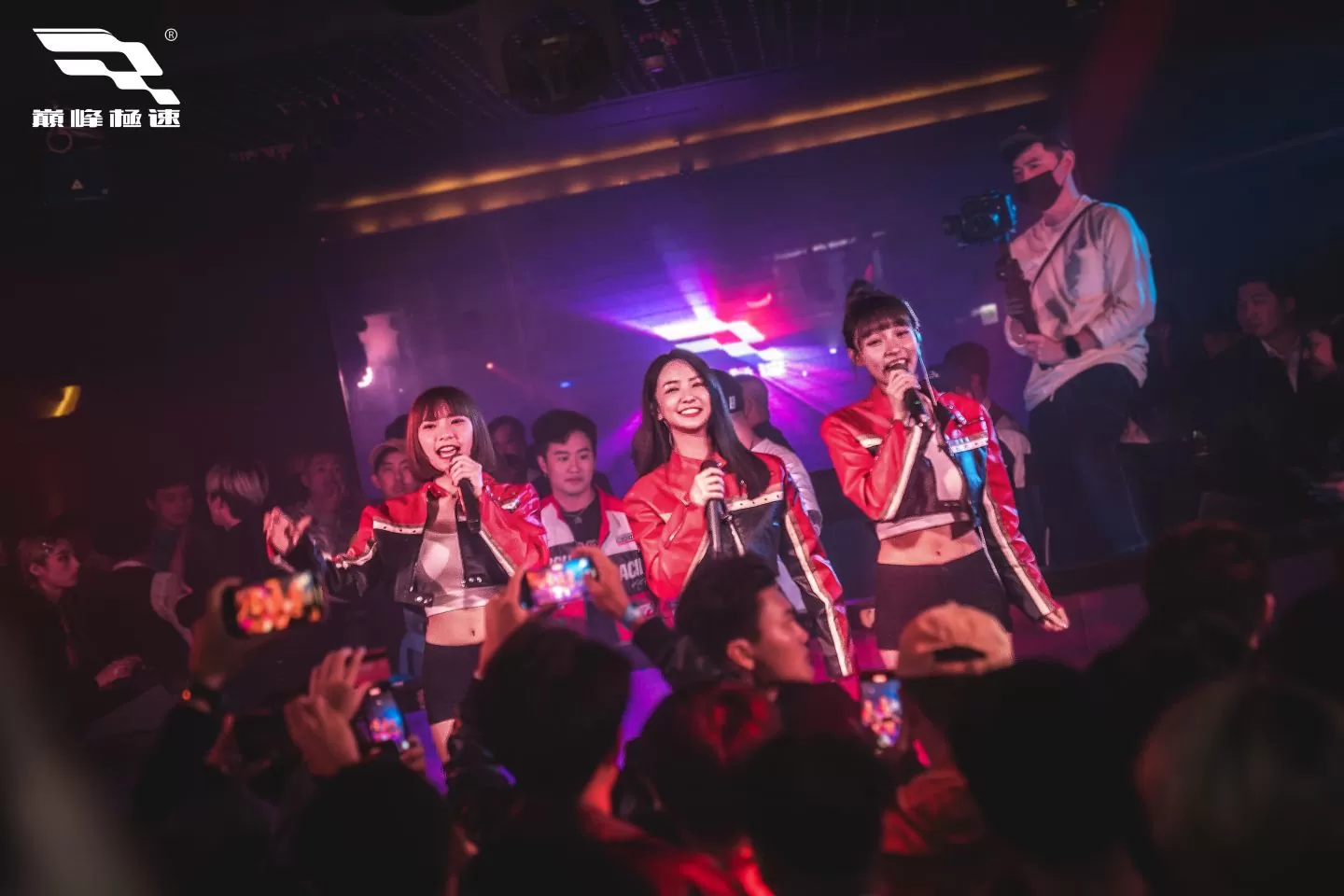 《巔峰極速》全新賽季「夜城狂歡」派對盡享舞池轟鳴，校園巡迴尋找最速車神
