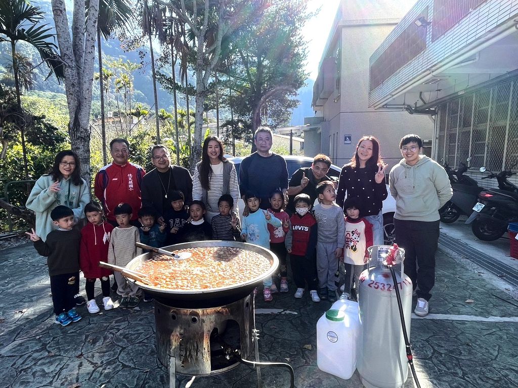 屏東道地傳統美食北漂台中　大盛飯湯澎湃搶攻民眾的胃