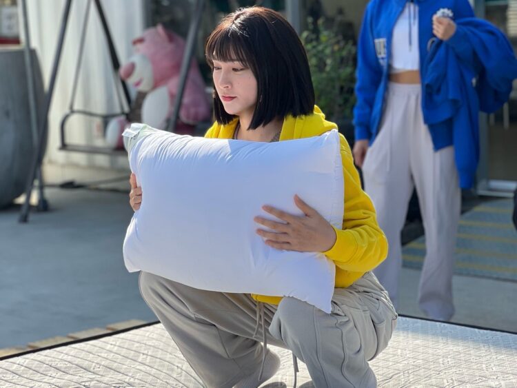 楊奇煜《飢餓》對上峮峮「枕頭猛K」　道歉粉絲:他完蛋了