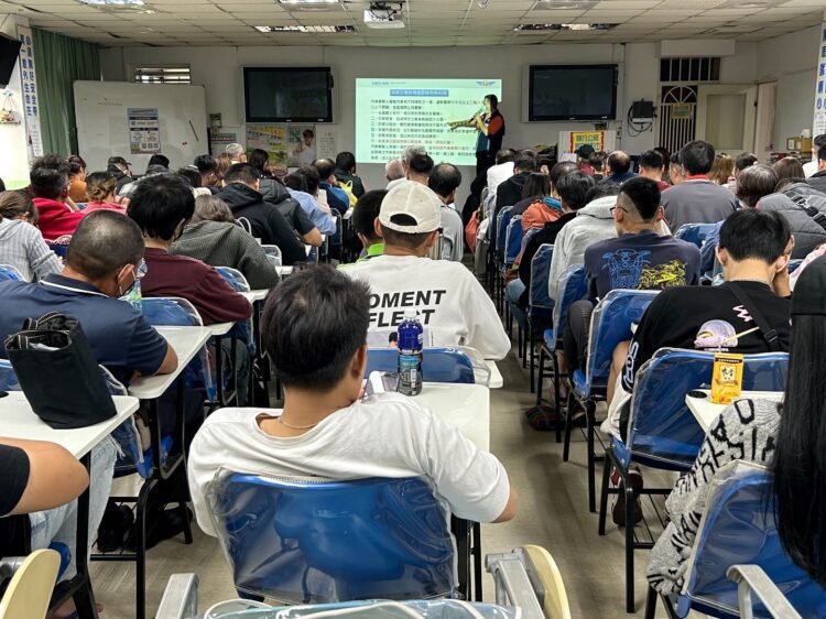 交通違規記點新制-得申請自費講習扣抵點數2點