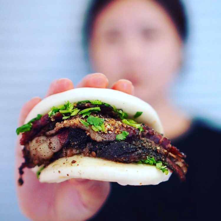 高雄二日遊|三多商圈旅遊攻略!品嚐異國風味料理,享受高空夜景酒吧 高雄二日遊|三多商圈旅遊攻略!品嚐異國風味料理,享受高空夜景酒吧