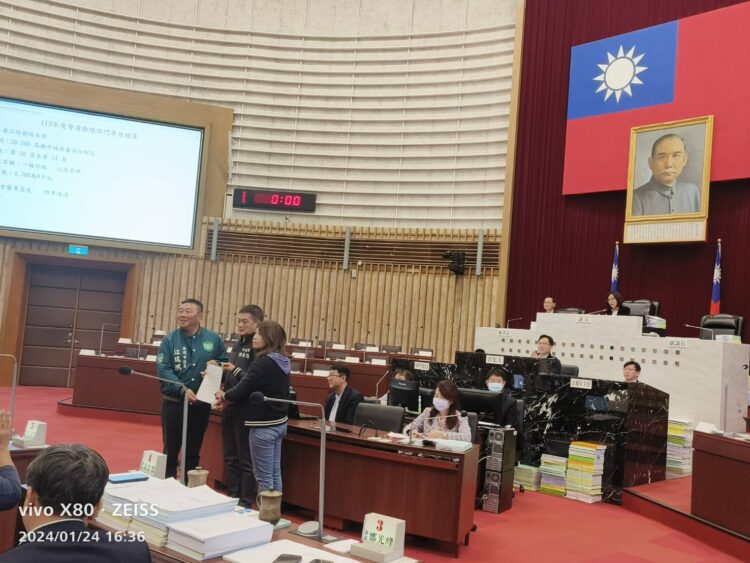 高市議會7天11次流會 今天下午達成協議恢復開會 高市議會7天11次流會-今天下午達成協議恢復開會