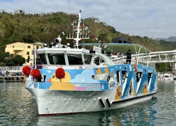高輪電力驅動渡輪-優先供旗鼓航線-持續加速汰換渡輪