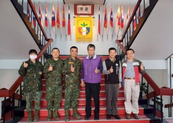 高雄市政府役處副處長蘇平福代表市長慰問高雄駐軍