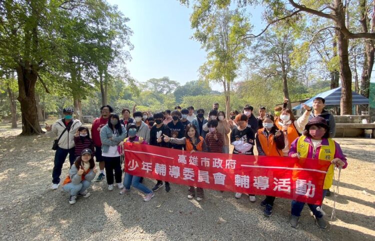 高雄市少年隊、少輔會揪團玩漆彈-鼓勵少年以實體社交活動取代網路社交
