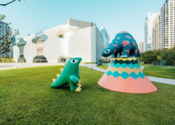 蛤？有怪獸出沒-農曆春節「龍總」來歌劇院