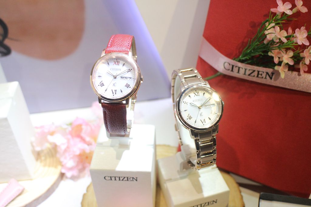 Hebe 田馥甄再代言 CITIZEN 精品女錶　新款登場以紅金色系配色迎龍年