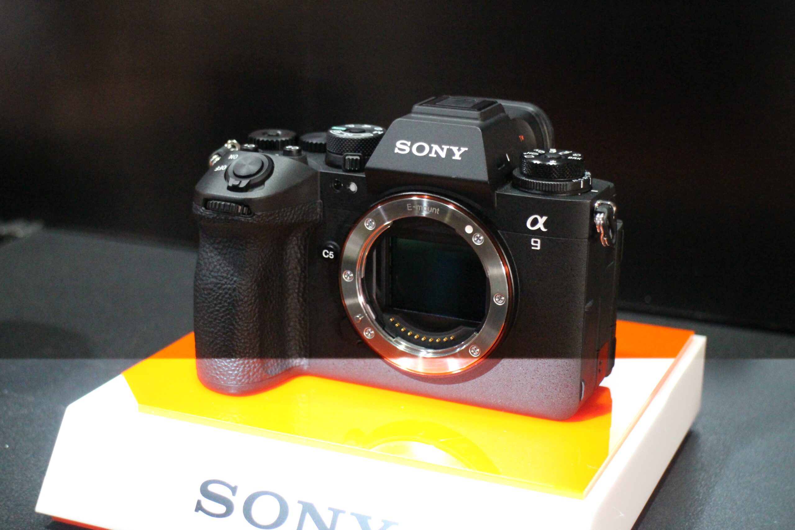 全球首款全域快門系統締造超高速連拍　Sony 全片幅數位相機 α9 III 台灣開賣