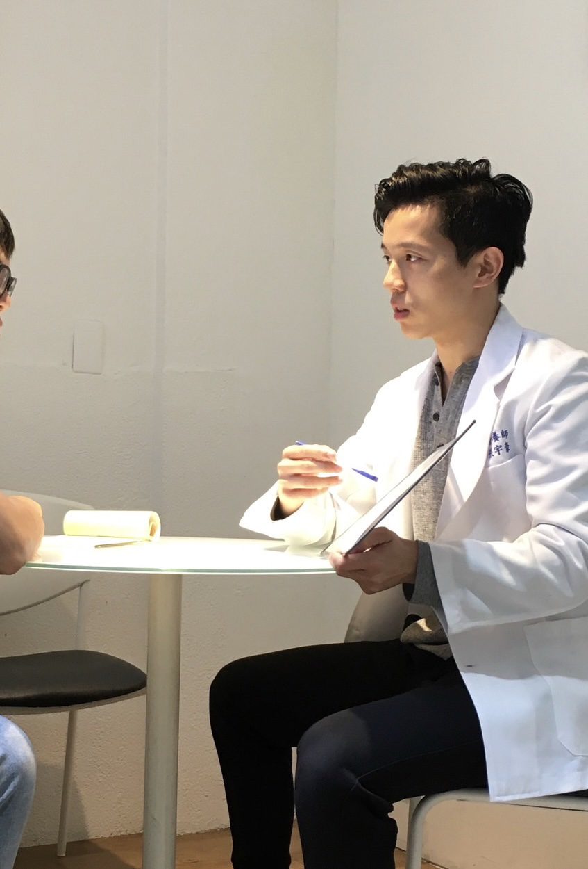 營養師、健身雕塑一把罩！宇豪教練斜槓雙身份　助學員找回自信
