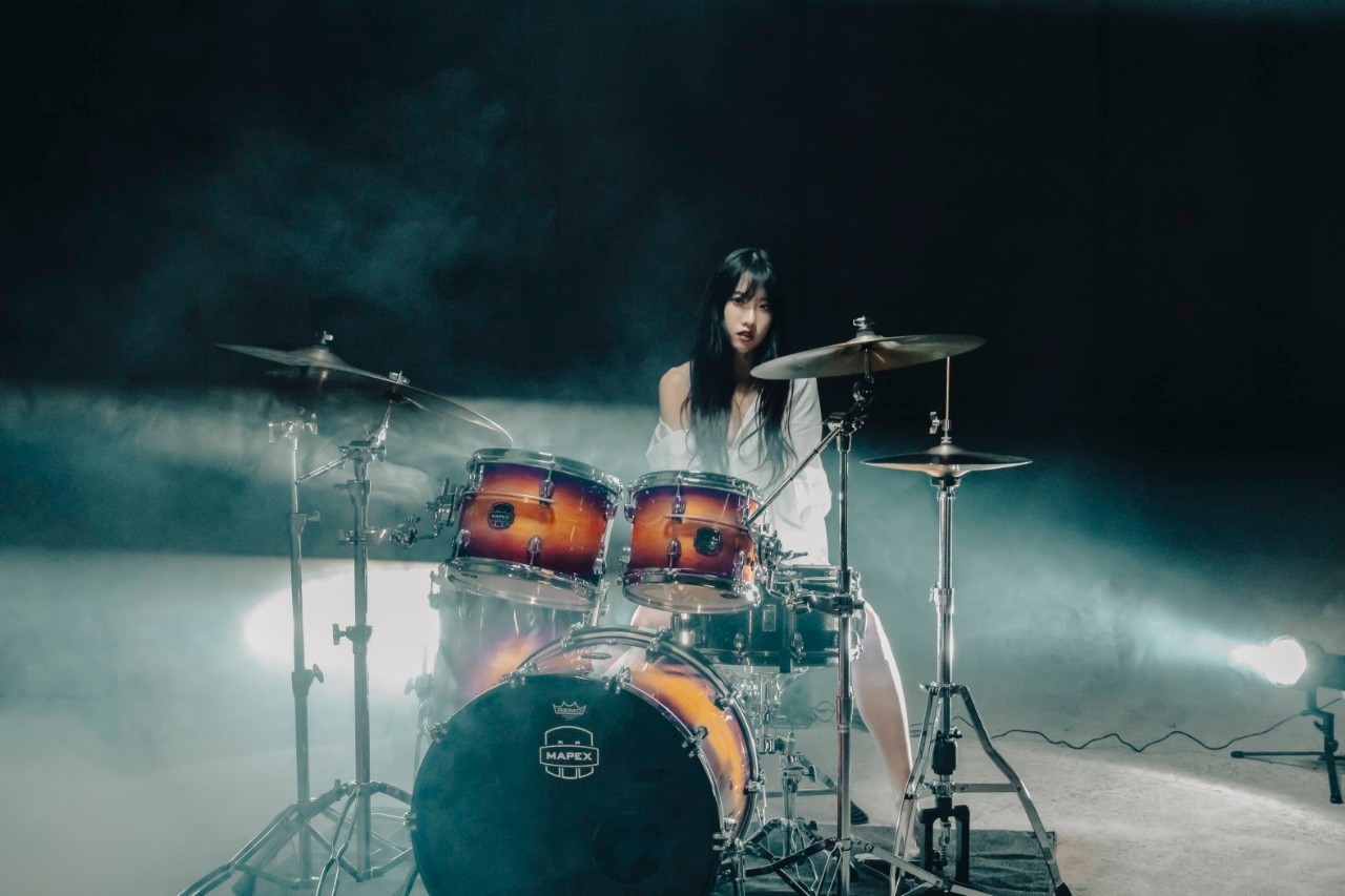 啦啦隊「最辣鼓手」楊楊推新單曲　MV挑戰一鏡到底