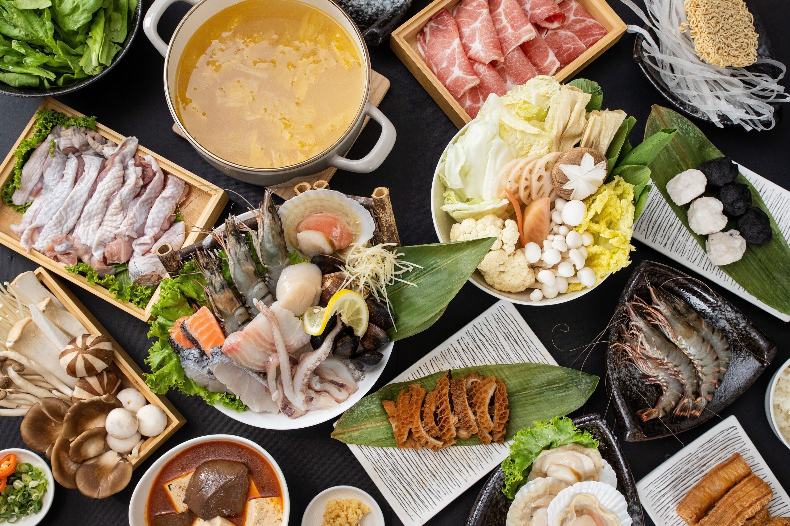 天冷就是要嗑鍋物！聚會新吃法「玩鍋x樂炒」有夠狂