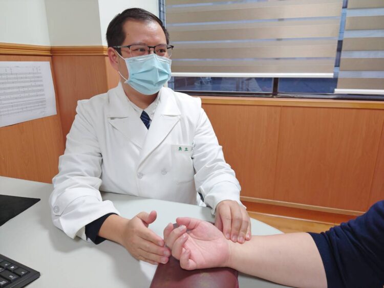 中醫治乾癬 內外兼治養好膚