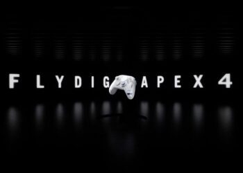 全球首創飛控級搖桿 「精英手把」極致掌控 遊戲體感爆棚