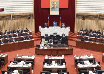 高雄市議會本屆第4次臨時會閉幕-康議長期許市府加強溝通