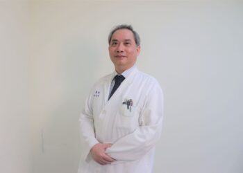 小兒多重病毒感染增，流感＋新冠高燒不退，醫：舊疫苗已失效，應盡快接種xbb疫苗補新抗體