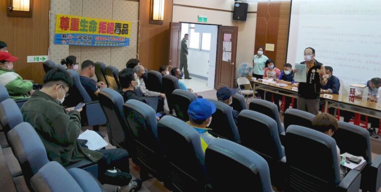 屏東縣里港鄉公所役男抽籤-屏東軍友站宣導服務