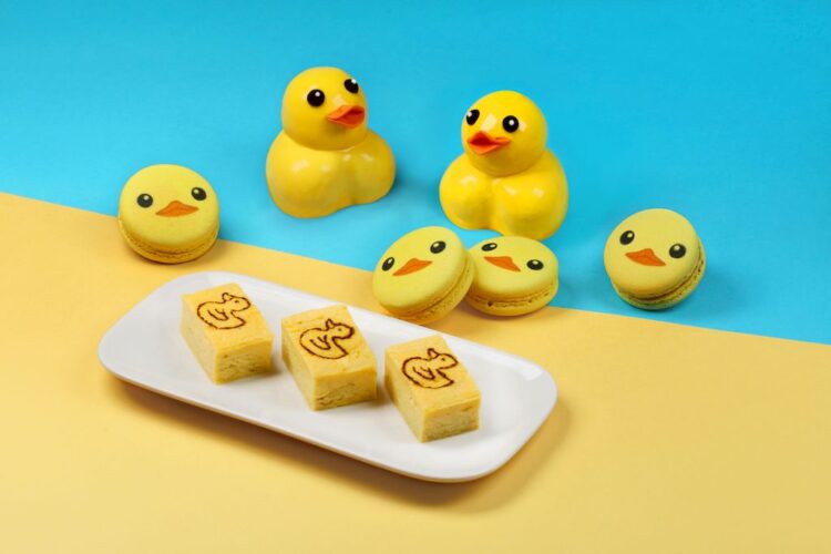 高雄萬豪酒店黃色小鴨現蹤跡 - 「繽紛小鴨馬卡龍」、「小鴨玉子燒」 翻玩創意超舒「鴨」 高雄萬豪酒店黃色小鴨現蹤跡-–-「繽紛小鴨馬卡龍」、「小鴨玉子燒」-翻玩創意超舒「鴨」