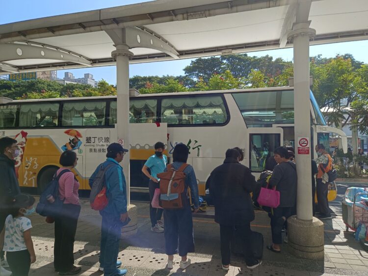 初一搭客運,祈福新春好采頭! 初一搭客運,祈福新春好采頭!