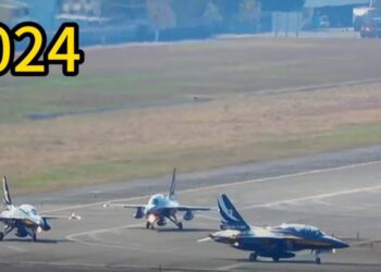 kaohsiung南韓空軍黑鷹表演隊2024首降高雄！女飛官駕駛新式c-130j