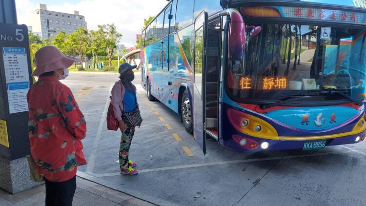 興東客運【8181】路線配合臺鐵春節東部紅眼列車增班接駁 興東客運【8181】路線配合臺鐵春節東部紅眼列車增班接駁