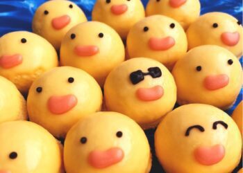 黃色小鴨魅力驚人！店家推「鴨蛋糕」賣到缺貨