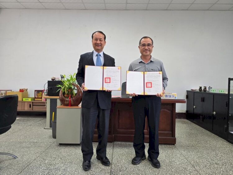 台鋼科大與大成商工簽訂策略聯盟 共培畢業即就業人才 台鋼科大與大成商工簽訂策略聯盟-共培畢業即就業人才