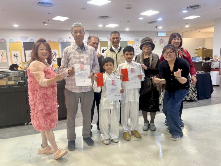 中外藝品好物展高雄大遠百揭幕 呈現台日多元藝術盛宴 中外藝品好物展高雄大遠百揭幕- -呈現台日多元藝術盛宴