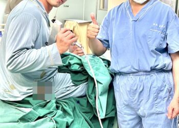 曹賜斌創電動打脂槍臉部脂肪注射-全球美容醫療新亮點