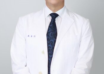 切莫輕忽！新冠高峰期到，醫籲：春節後感染人數恐大增，需儘速接種xbb疫苗更新保護力