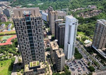 碳費將開徵　衝擊商辦市場？專家解盤