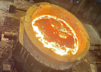 中鋼成功開發合金投料ai預測系統-一貫化作業鋼廠之煉鋼製程主要將高爐鐵水經由轉爐吹氧冶煉