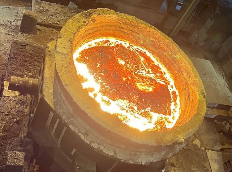 中鋼成功開發合金投料ai預測系統-一貫化作業鋼廠之煉鋼製程主要將高爐鐵水經由轉爐吹氧冶煉