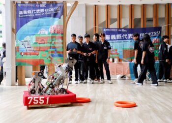 嘉義縣代表隊赴土耳其參加frc機器人競賽