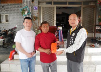 空軍柯二兵住家失火-屏東軍友站敬軍顧問慰問眷屬